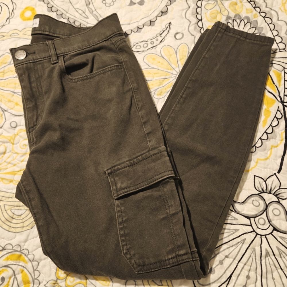 LOFT Women's Cargo Pants - Size 4 - Hunter Green